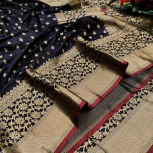 Lichi Silk saree with beautiful weaving with Rich Pallu & Weawing Border